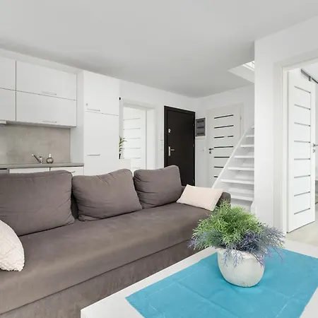 Διαμέρισμα Klimatyzowane Z Parkingiem, Tarasem Lub Balkonem By Renters